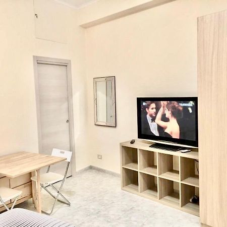 Roma Central Studio Luaran gambar